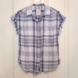 American Eagle Outfitters White and Black Plaid Short Sleeve Button Down Shirt